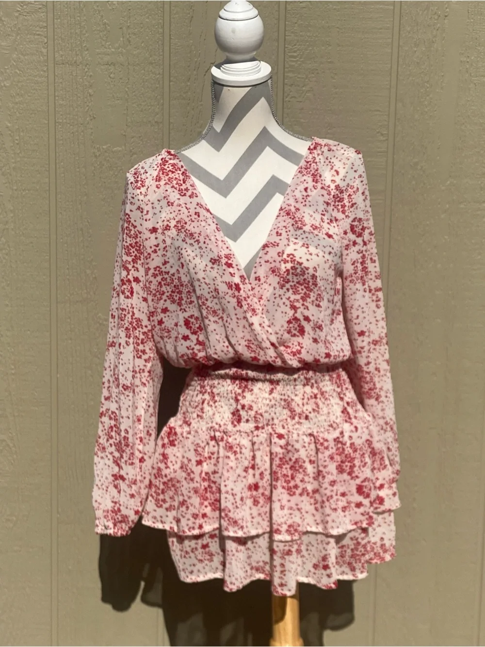 Sassy Hills Fashion Size 8 Floral Mini Dress - Picture 2 of 8